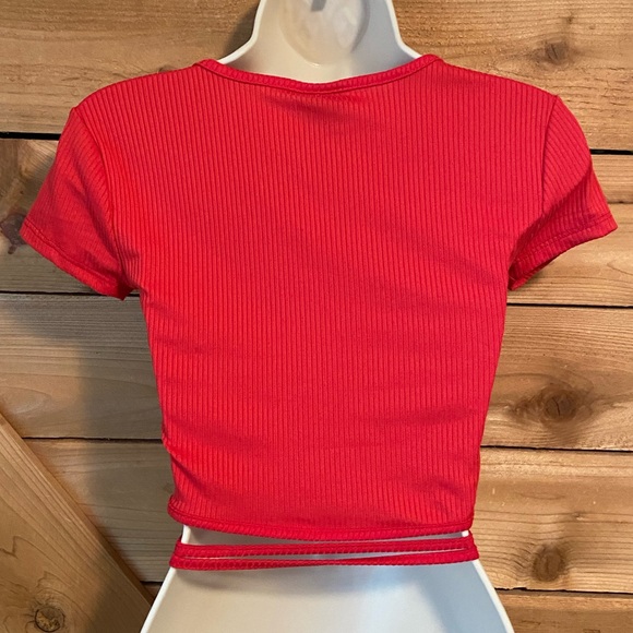 Rue21 Red Cropped Top with Wrap Strings - Picture 5 of 6